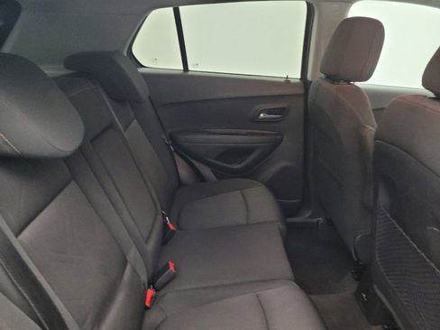 Used 2017 Chevrolet Trax LT w/ Driver Confidence Package image 19