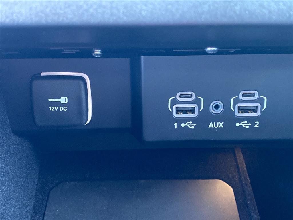 Used 2024 Jeep Wagoneer Series II w/ Convenience Group I AWD/4WD image 17