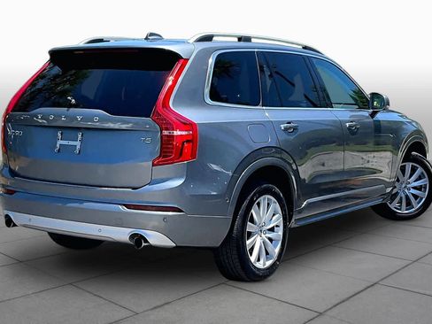 Used 2018 Volvo XC90 T5 Momentum w/ Convenience Package FWD image 13