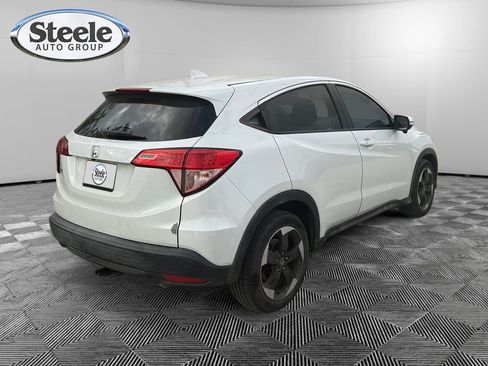 Used 2018 Honda HR-V EX image 5