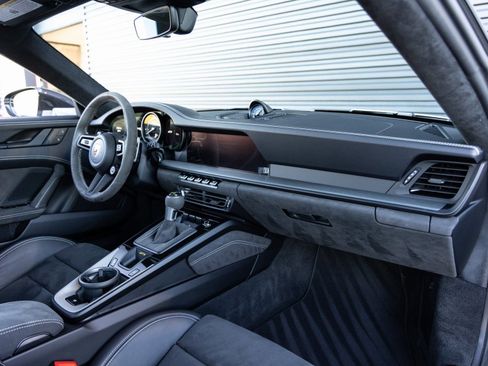 Certified 2024 Porsche 911 GT3 image 30