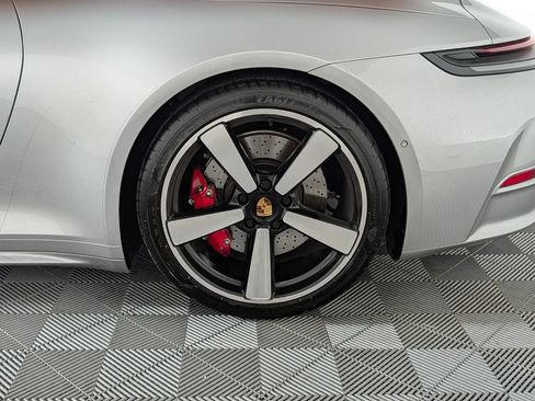 Used 2025 Porsche 911 Carrera S RWD image 14
