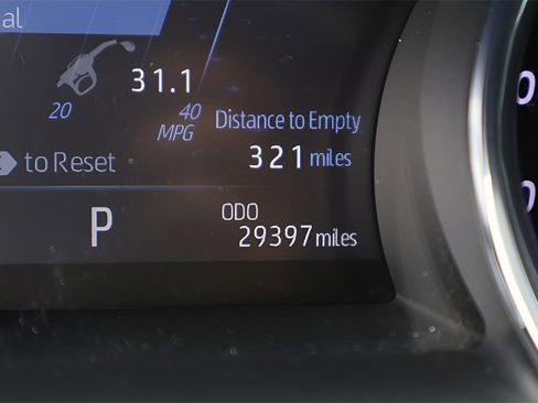 Certified 2020 Toyota Camry XLE image 18