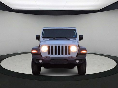 Used 2023 Jeep Wrangler Unlimited Sport AWD/4WD image 3