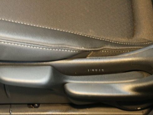 Used 2025 Buick Encore GX Preferred image 18