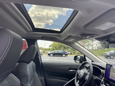 New 2026 Toyota Corolla Cross XLE FWD image 39