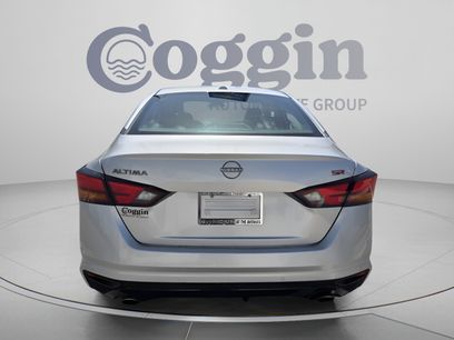 Used 2024 Nissan Altima 2.5 SR