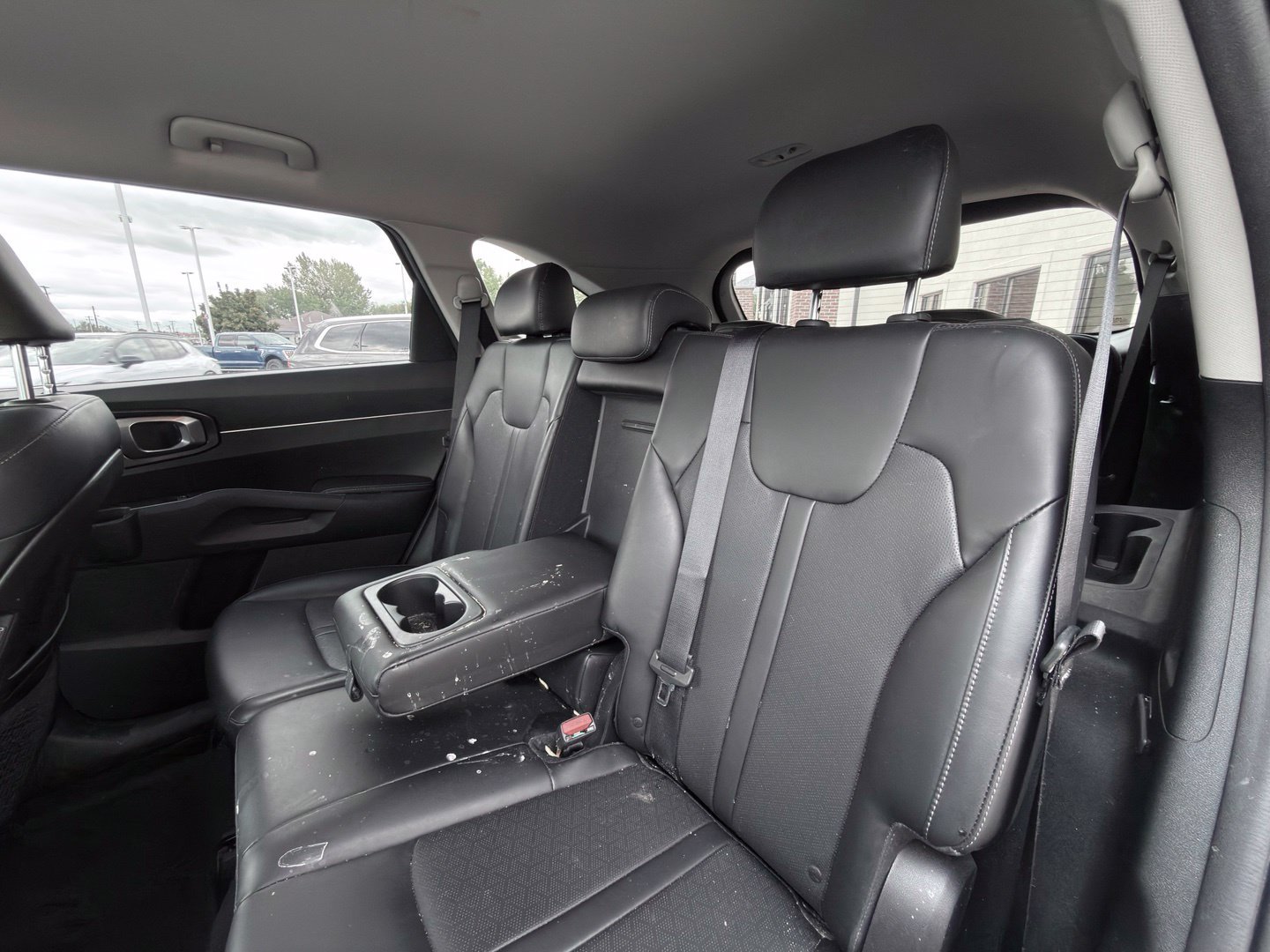 Used 2022 Kia Sorento S FWD image 23