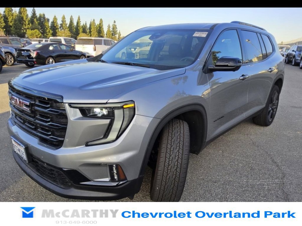 Used 2025 GMC Acadia Elevation w/ Elevation Premium Package FWD image 5