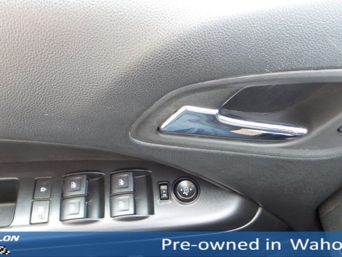 Used 2022 Chevrolet Colorado LT w/ LT Convenience Package image 13