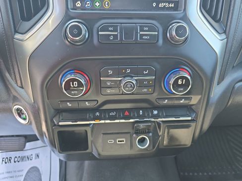 Used 2021 Chevrolet Silverado 1500 LT image 26
