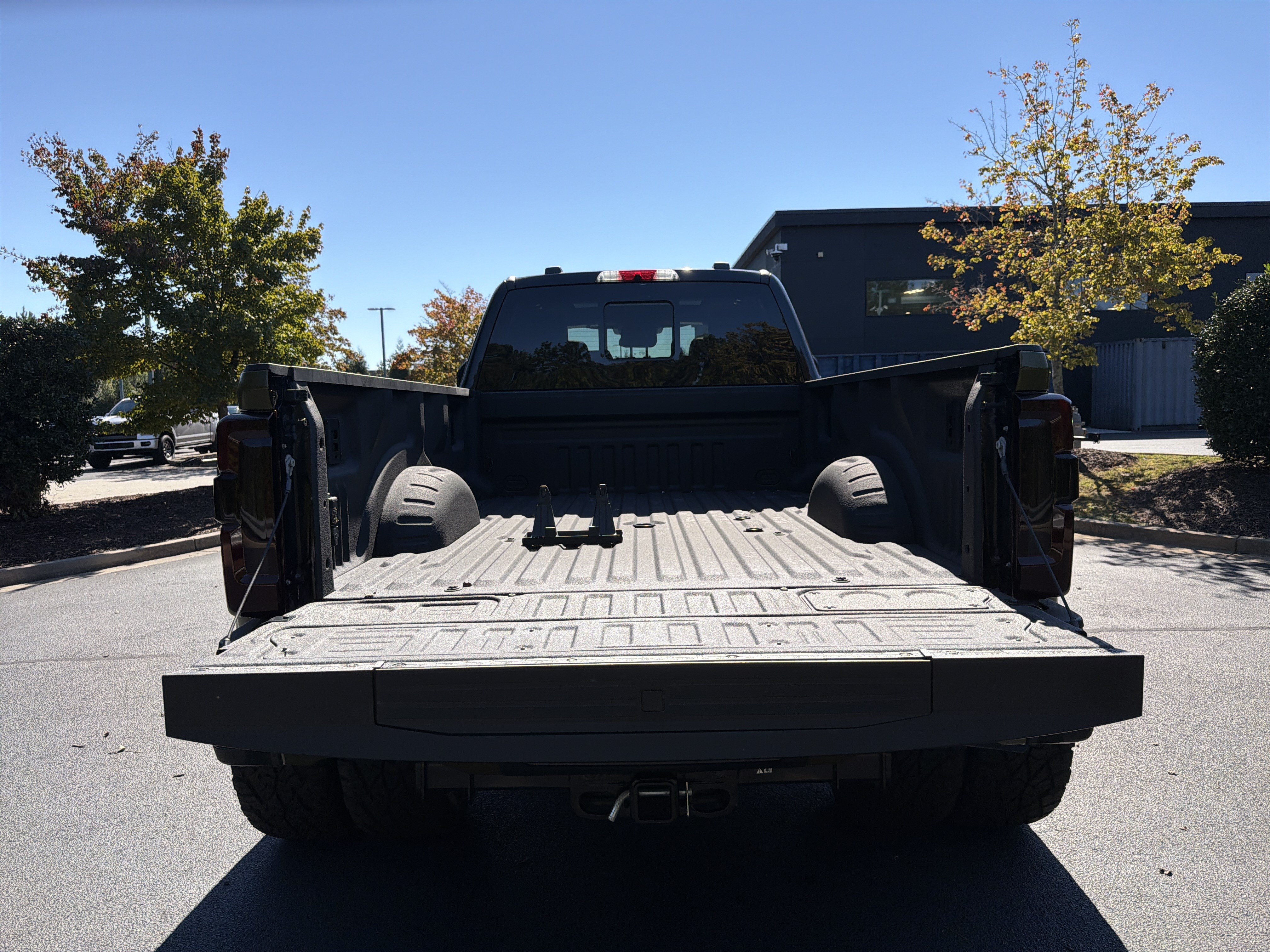 Used 2026 Ford F450 Platinum w/ FX4 Off-Road Package AWD/4WD image 53