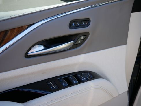 Certified 2024 Cadillac Escalade Sport Platinum AWD/4WD image 21