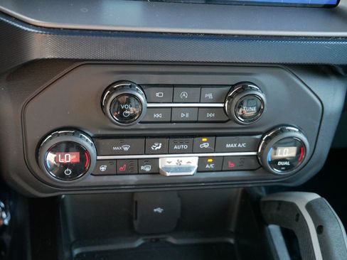 Used 2023 Ford Bronco Outer Banks AWD/4WD image 21