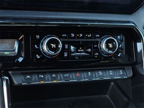 Used 2023 GMC Sierra 1500 AT4X image 18