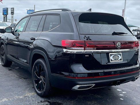 Used 2026 Volkswagen Atlas SE AWD/4WD image 5