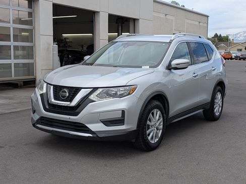 Used 2020 Nissan Rogue SV AWD/4WD image 10