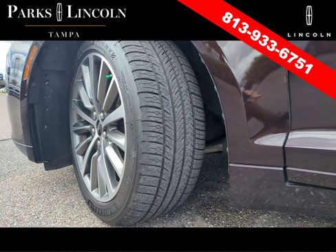 Used 2020 Lincoln MKZ w/ Convenience Package image 34