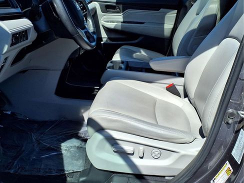 Certified 2019 Honda Odyssey Touring image 20