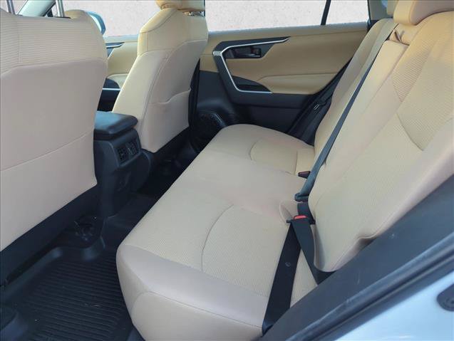 Used 2023 Toyota RAV4 LE FWD image 9