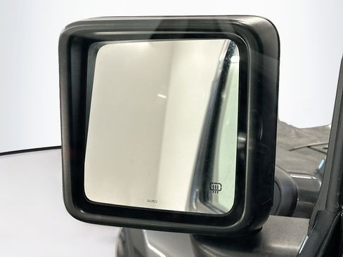 Used 2023 Jeep Wrangler Sahara AWD/4WD image 16