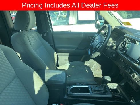 Used 2022 Toyota Tacoma SR RWD image 3