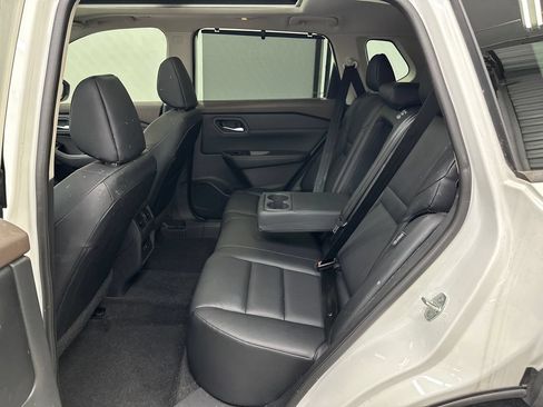 Used 2023 Nissan Rogue SV w/ SV Premium B Package FWD image 23
