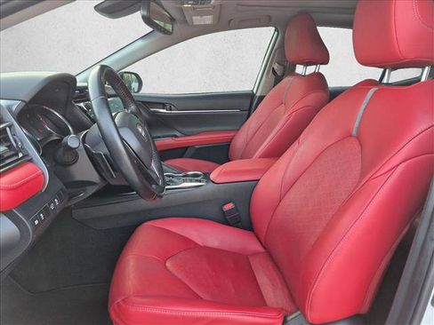 Used 2019 Toyota Camry XSE FWD image 11