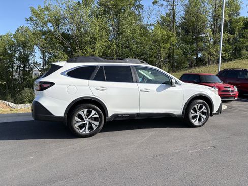 Used 2020 Subaru Outback Limited AWD/4WD image 8