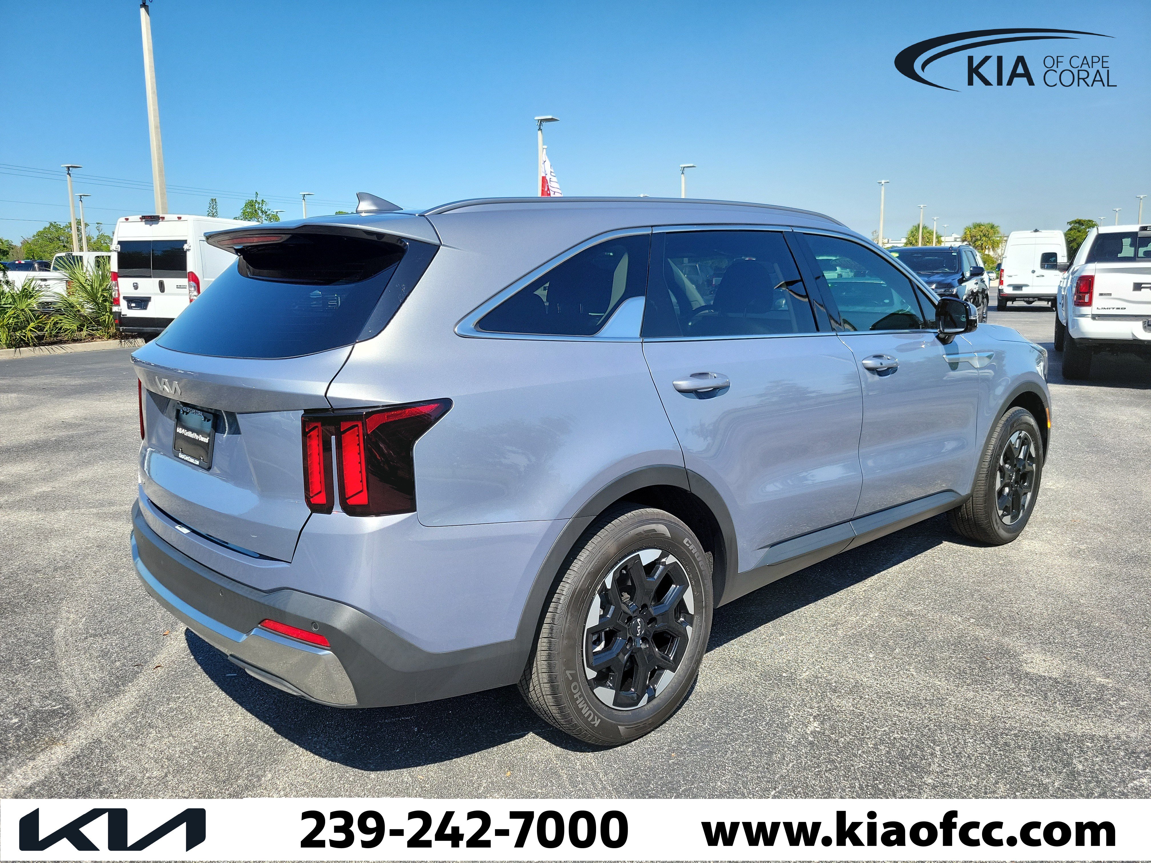 Certified 2024 Kia Sorento S w/ Panoramic Sunroof Package FWD image 7
