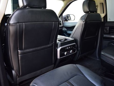 Used 2019 Ford Expedition Platinum AWD/4WD image 25