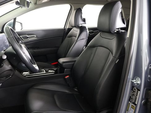 Used 2023 Kia Sportage EX FWD image 28