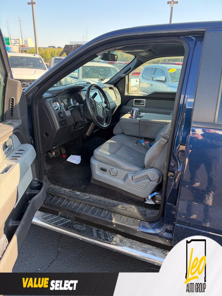 Used 2011 Ford F150 XLT w/ XLT Chrome Pkg AWD/4WD image 2