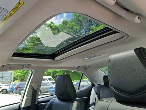 Used 2014 Toyota Corolla S FWD image 16