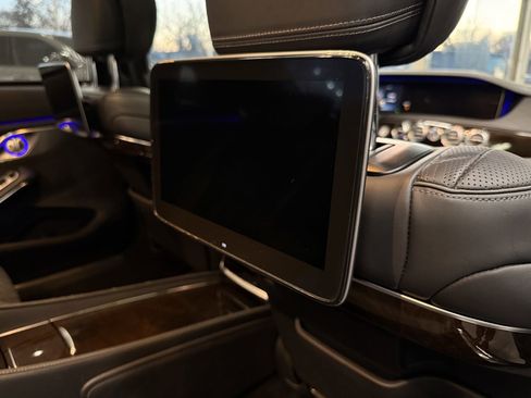 Used 2018 Mercedes-Benz Maybach S 560 4MATIC image 53