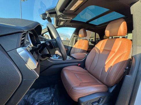 Used 2021 Audi Q8 Premium Plus image 21
