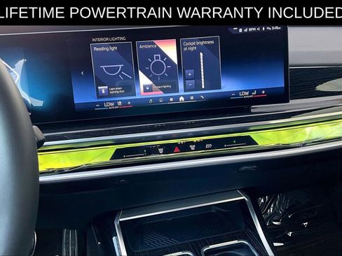 Used 2025 BMW 740i xDrive image 8