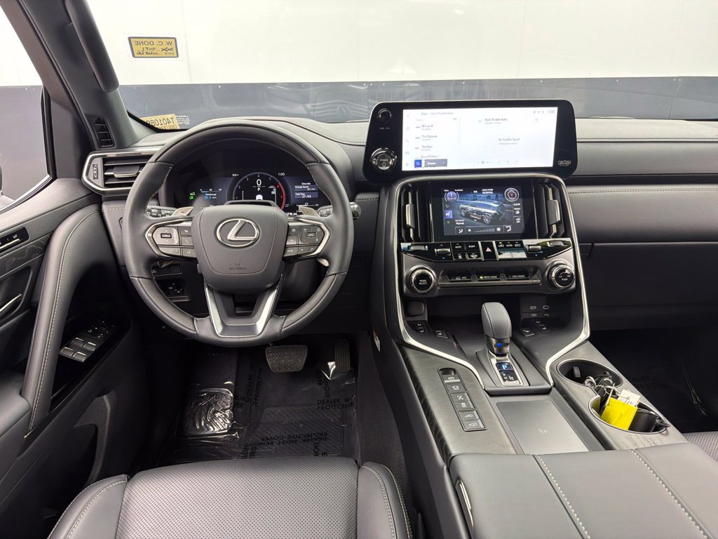Used 2026 Lexus LX 700h Luxury AWD/4WD image 8