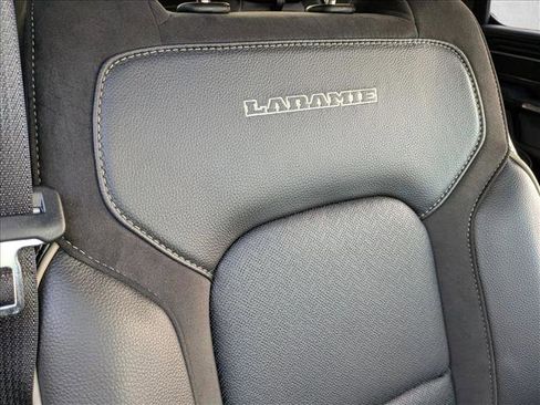 Used 2023 RAM 1500 Laramie AWD/4WD image 18