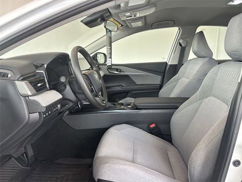 Used 2025 Toyota Camry LE image 19