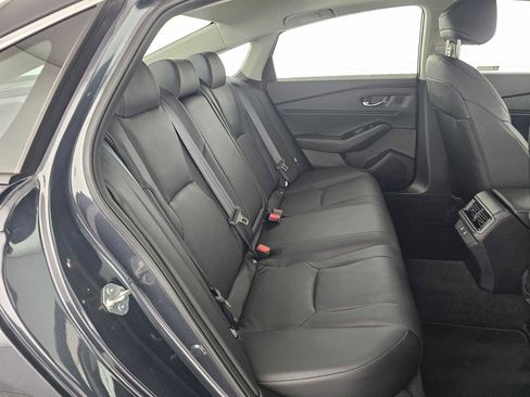 Used 2023 Honda Accord Touring image 12