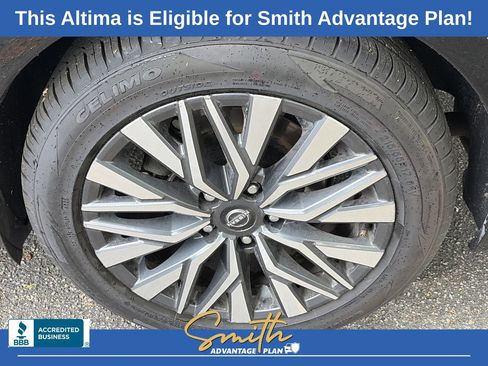 Used 2024 Nissan Altima 2.5 SV image 13