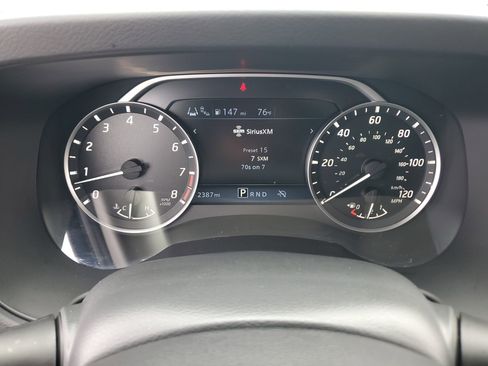 Used 2025 Nissan Frontier SV image 30