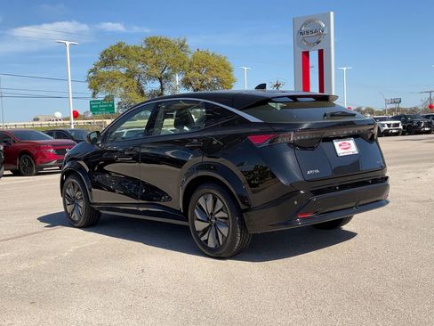 Used 2023 Nissan Ariya FWD image 6