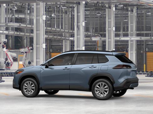 New 2026 Toyota Corolla Cross LE image 7