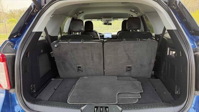 Used 2022 Ford Explorer Limited w/ Equipment Group 301A AWD/4WD image 28