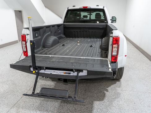 Used 2020 Ford F350 XL w/ STX Appearance Package image 12