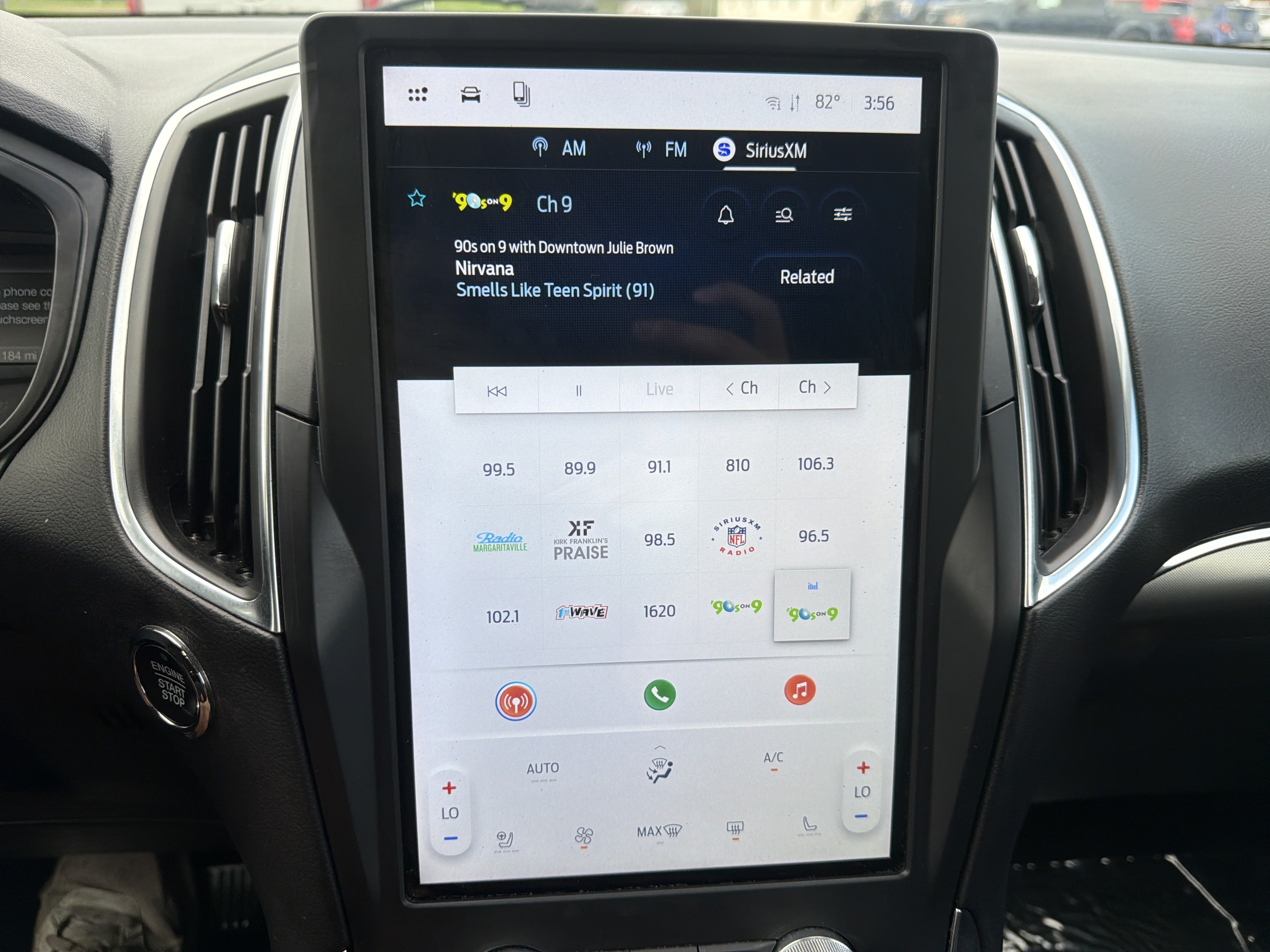 Used 2024 Ford Edge Titanium AWD/4WD image 25