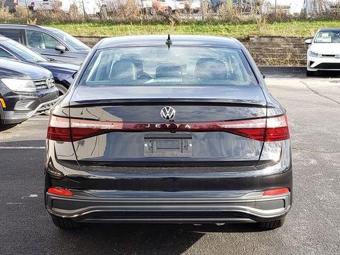 New 2026 Volkswagen Jetta SE FWD image 4