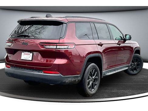 Certified 2025 Jeep Grand Cherokee L Altitude AWD/4WD image 15